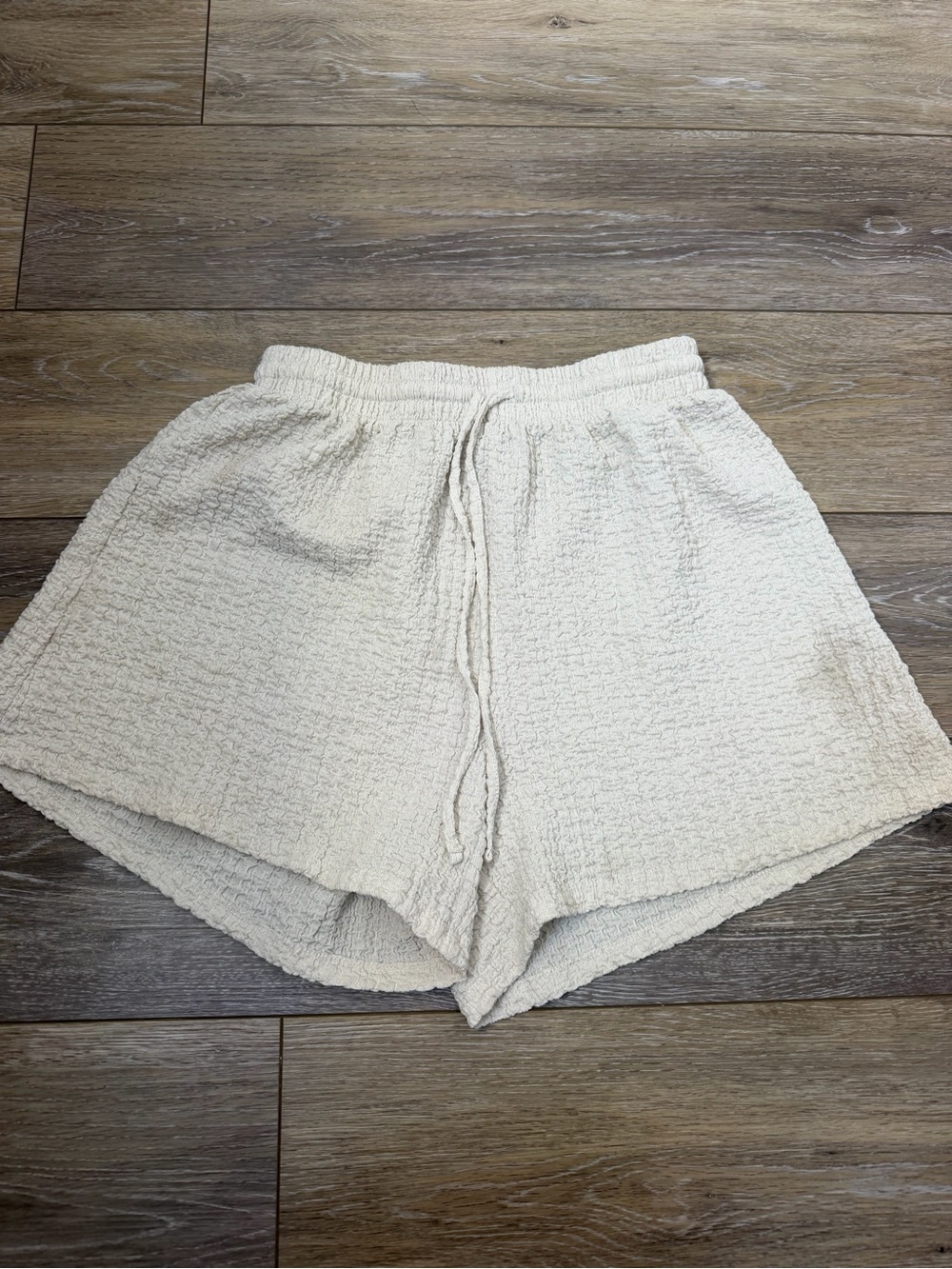 H&M Cream Textured High-Waist Drawstring Shorts
